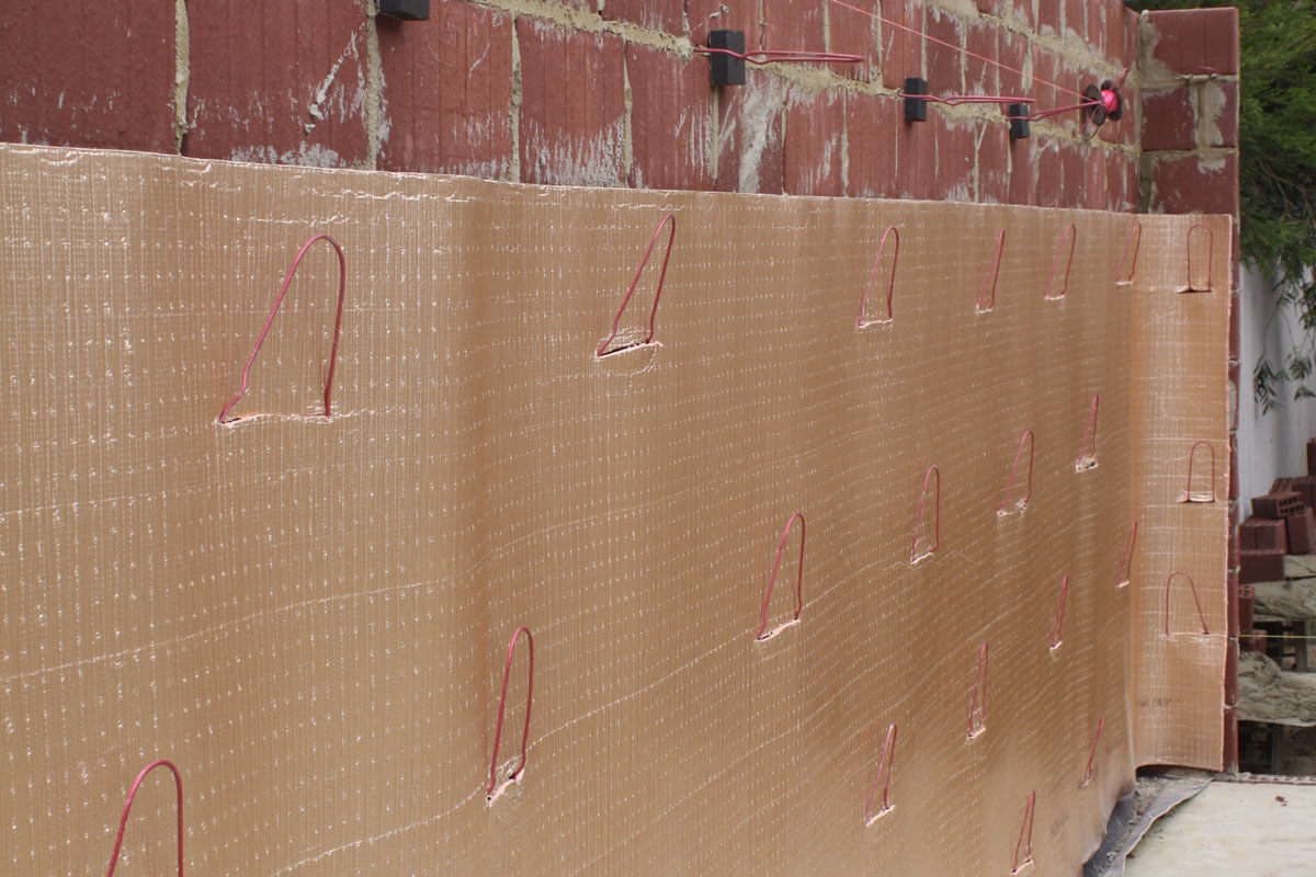 How does reflective foil insulation work?